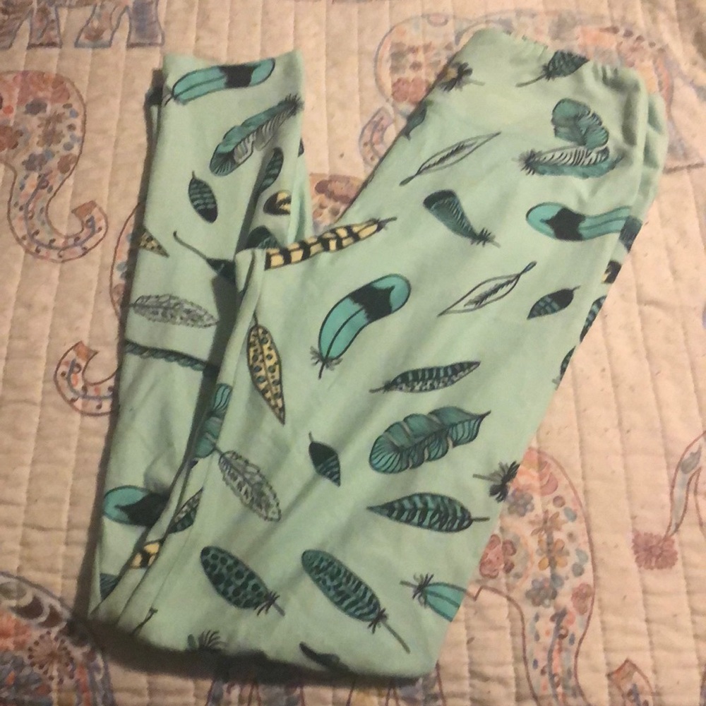 Lularoe light blue feather leggings OS